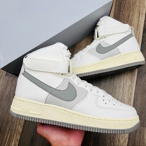 Nike Air Force 1 High LE